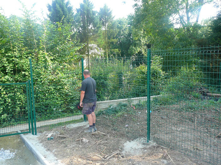 Pose d'une clôture à Philippeville